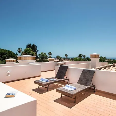 Beautiful Two Bedroom With Roof Terrace Apartment Carvoeiro (Lagoa)