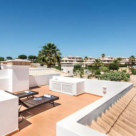 Apartment Beautiful Two Bedroom With Roof Terrace *