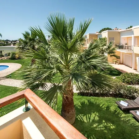 Beautiful Two Bedroom With Roof Terrace